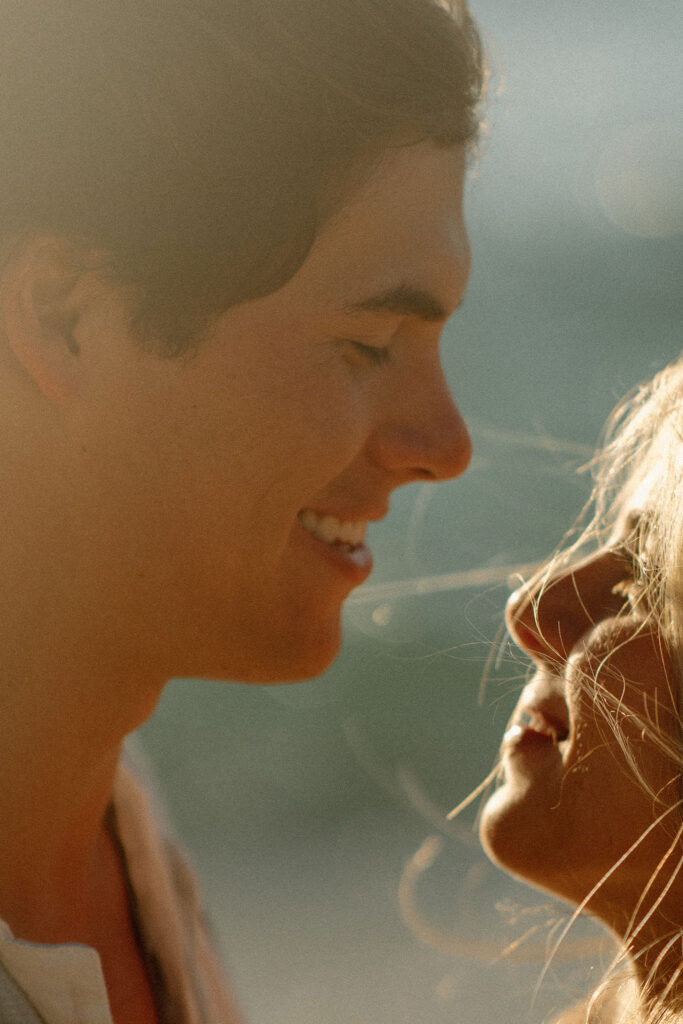 An intimate couples photoshoot in Oahu at Sharks Cove