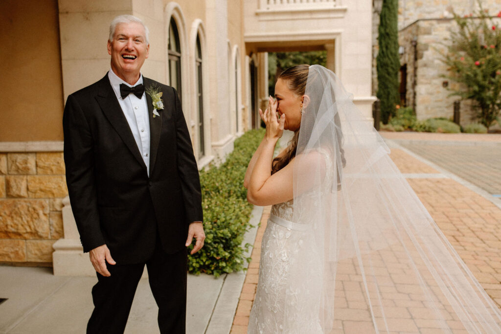 Brides emotional first looks with her father