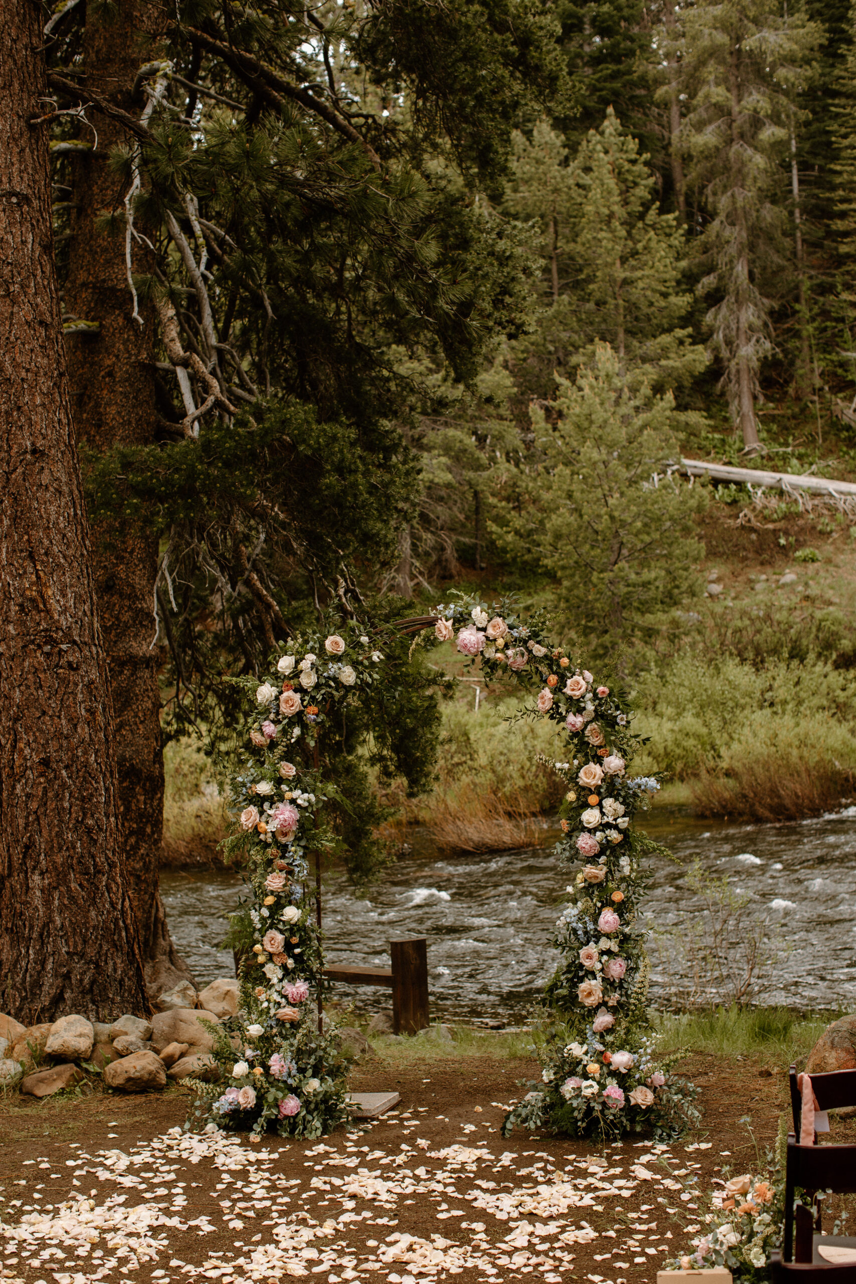 timeless Lake Tahoe Wedding at Dancing Pines details