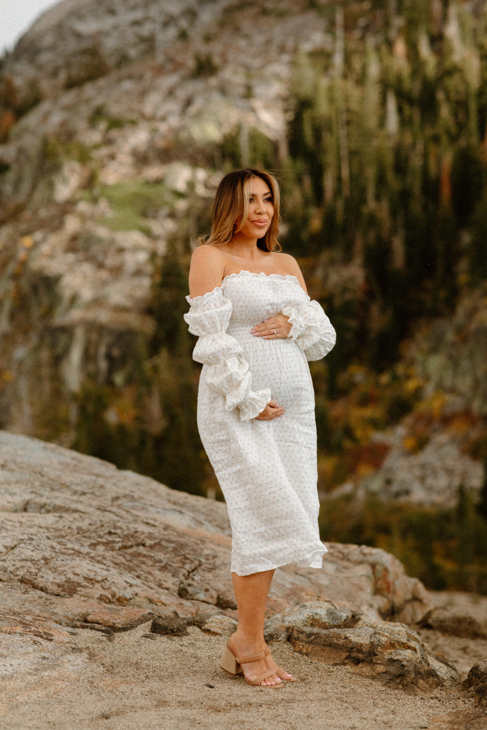 future mom poses during her Northern California maternity photoshoot in nature