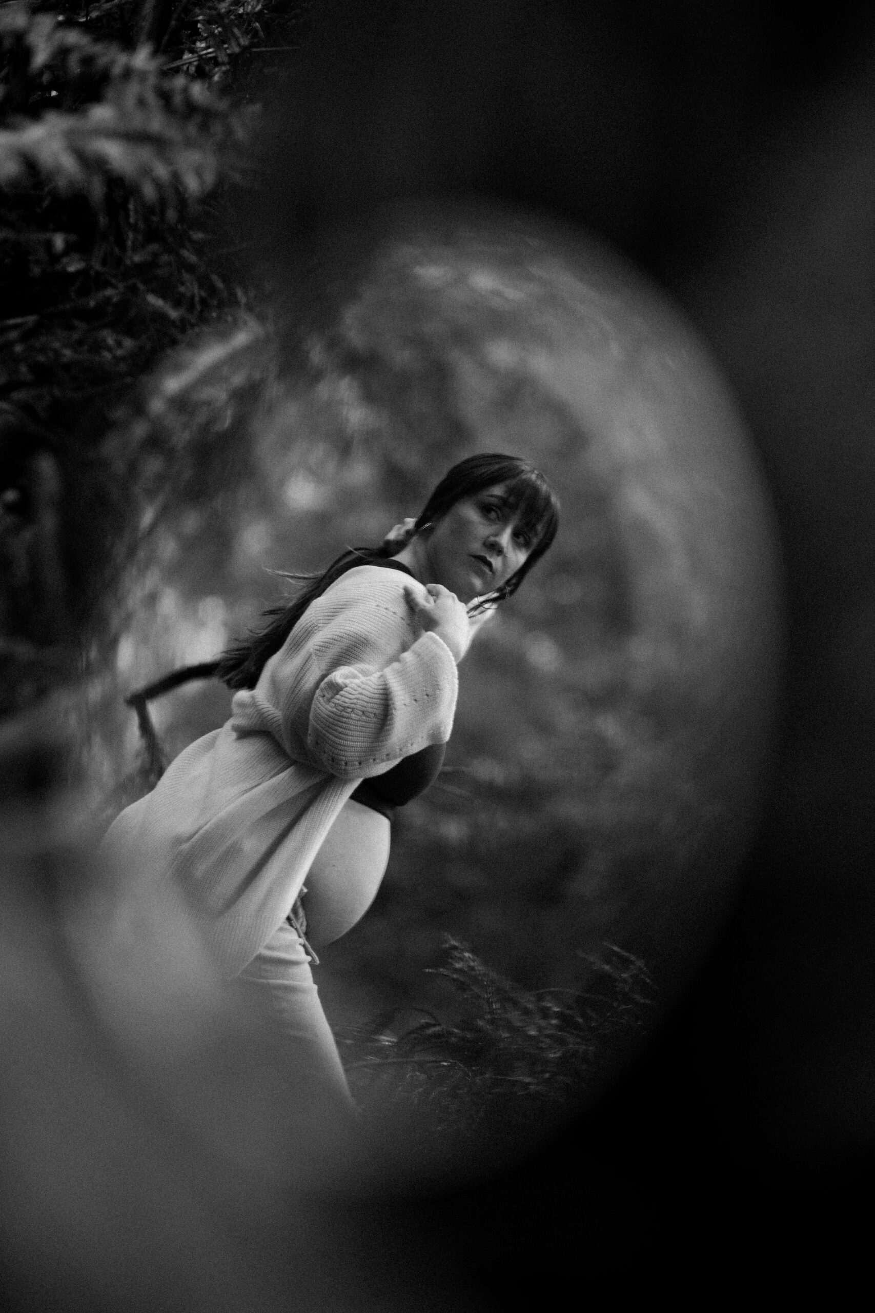 future mom poses during her Northern California maternity photoshoot in nature