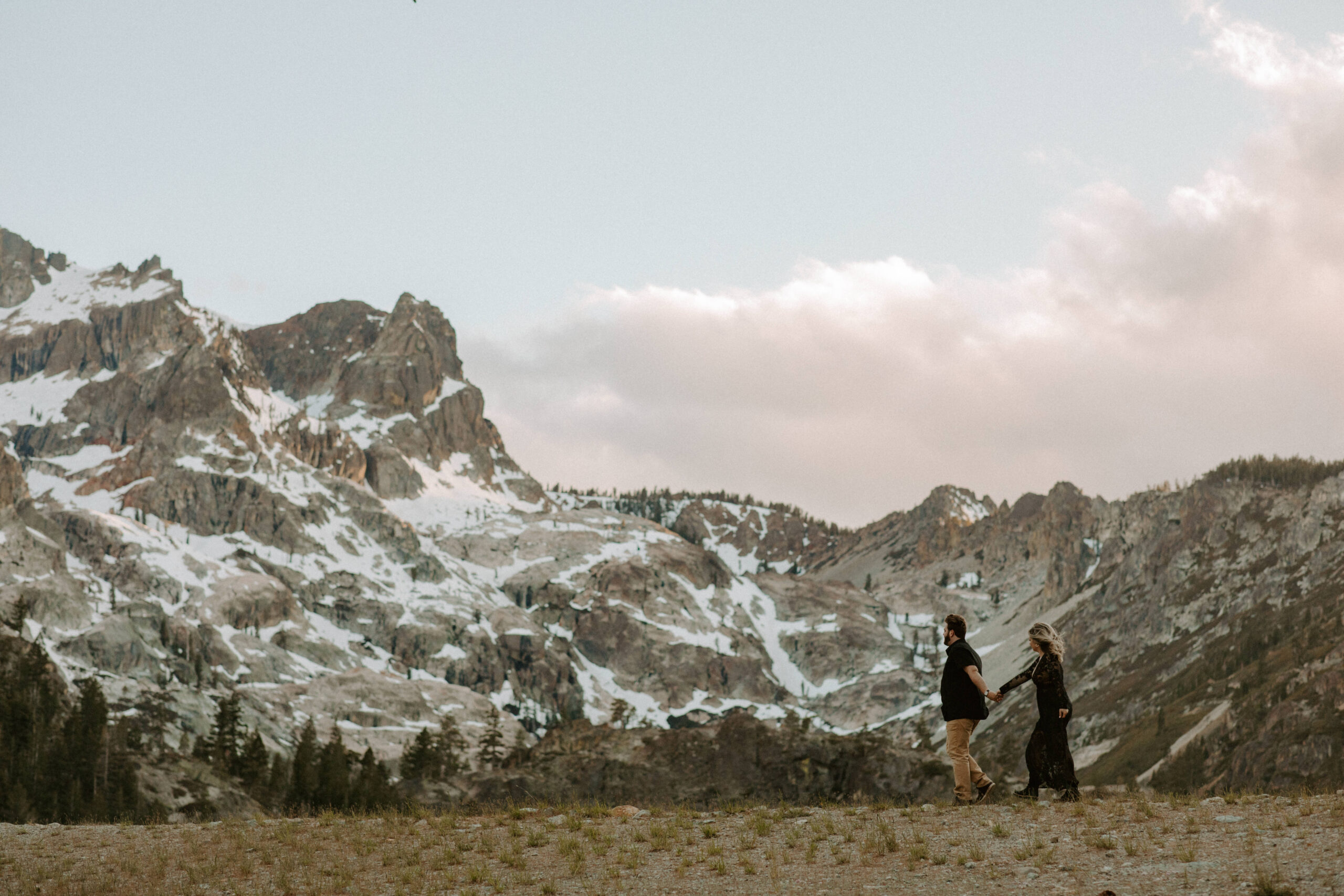 How to plan everything about your adventure mountain engagement photoshoot