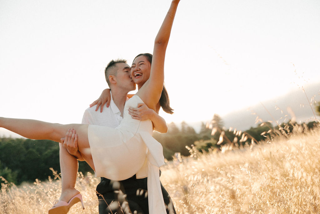 candid engagement photoshoot in California